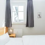 552, Seepark Apartment