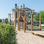 552, Seepark Apartment