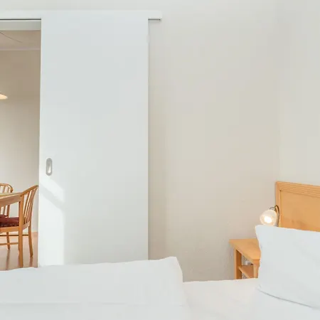 552, Seepark Apartament *