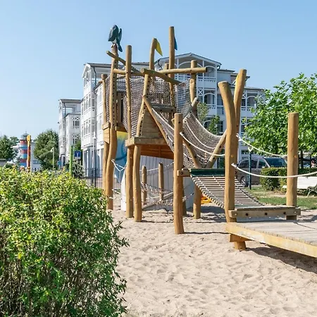 552, Seepark Apartment